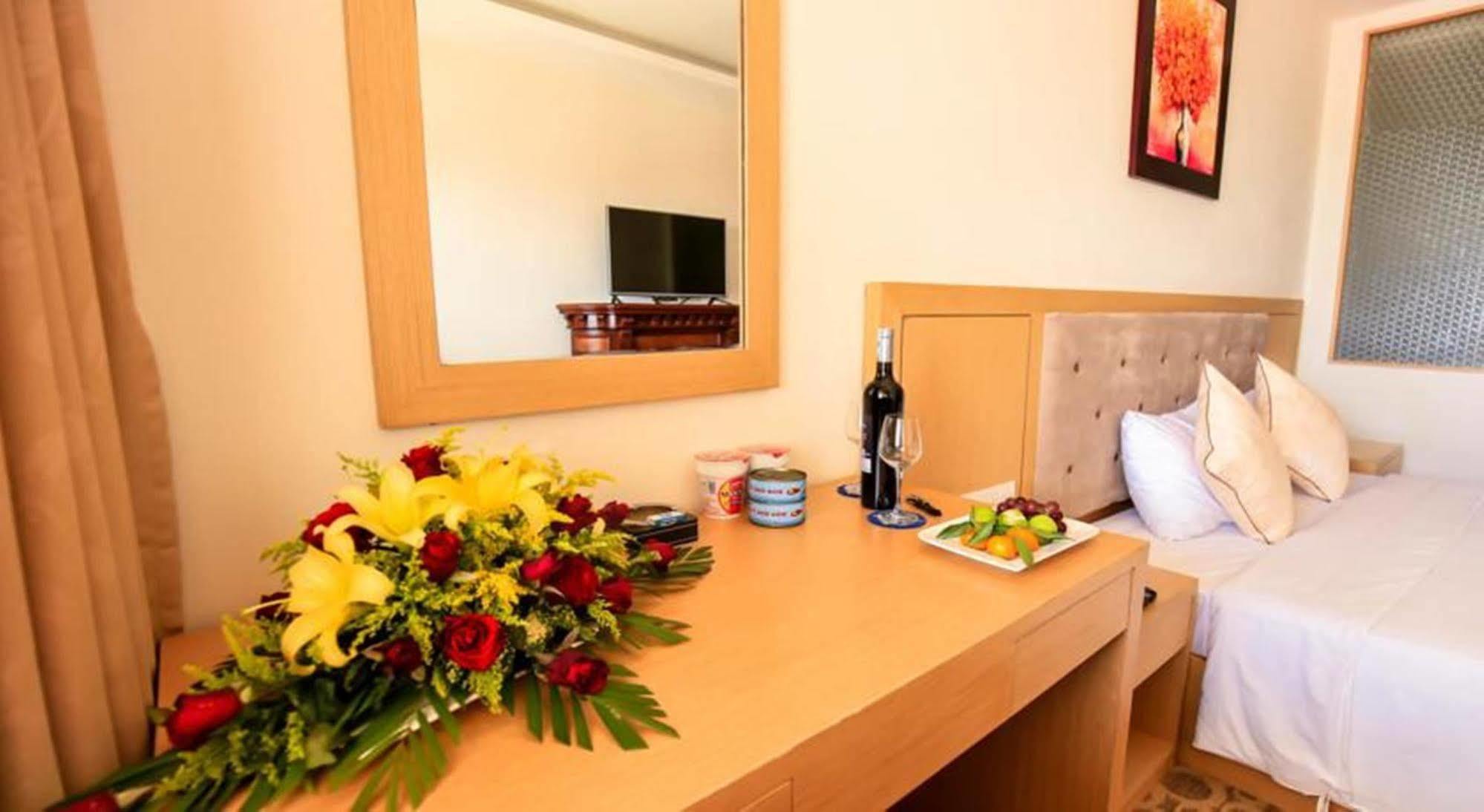 Bavico Plaza Hotel Далат Экстерьер фото