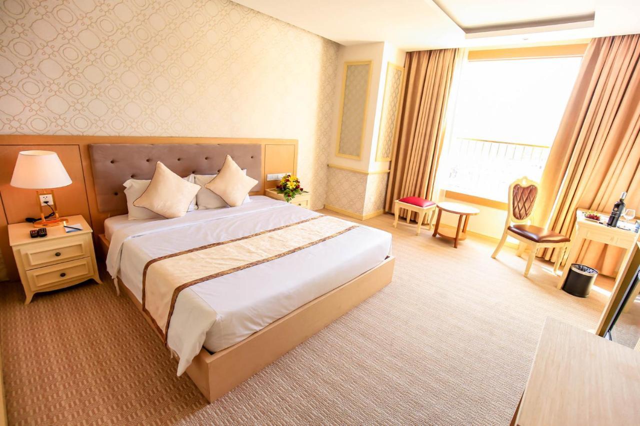 Bavico Plaza Hotel Далат Экстерьер фото