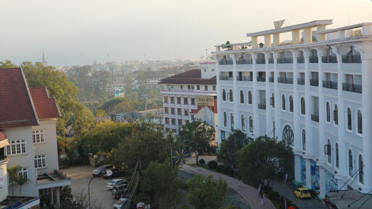 Bavico Plaza Hotel Далат Экстерьер фото